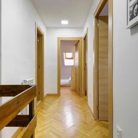 Mundarrey * بييسكاس